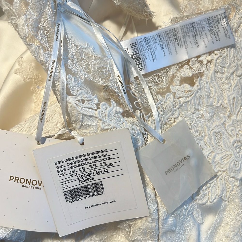 NWT Pronovias Odile Size 10‎ Off-white Wedding Dress - Picture 3 of 8